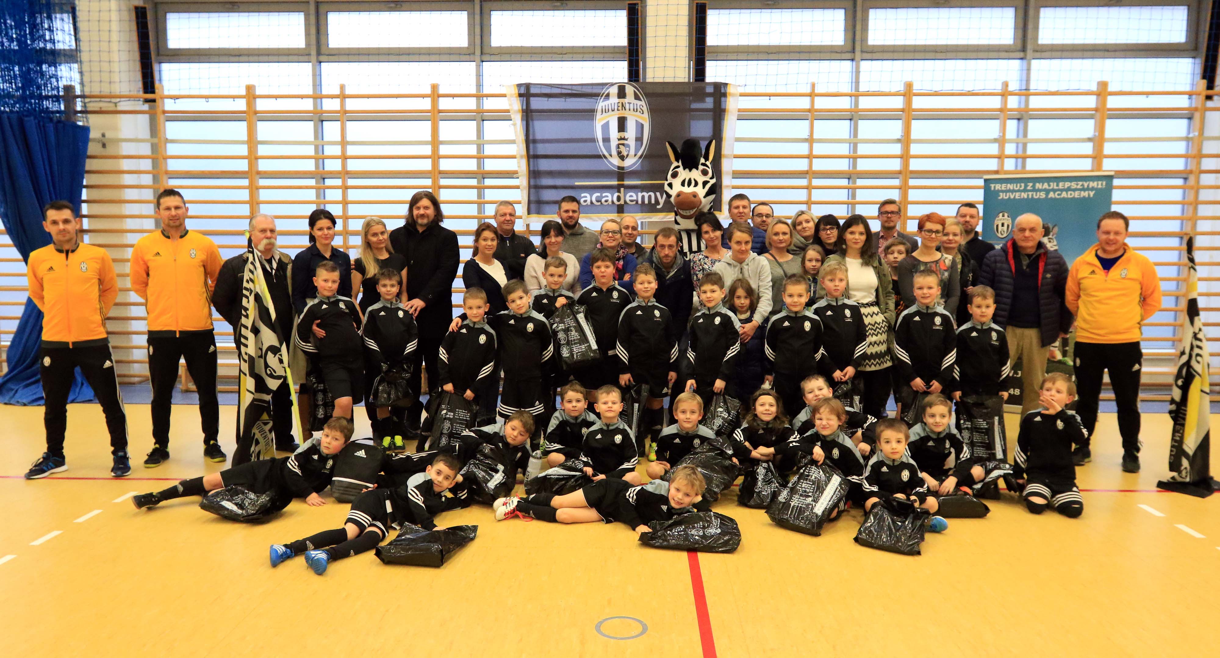 oboz dochodzeniowy juventus academy toru 2017 28 20170205 1731875856